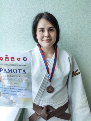 ПОЗДРАВЛЯЕМ АНАСТАСИЮ КРУММЕР С БРОНЗОВОЙ МЕДАЛЬЮ!